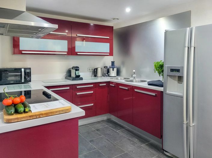 Image No.6-5 Bed House for sale