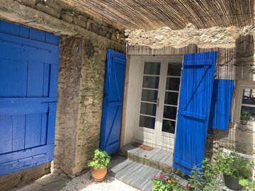 38d385305ddf19b642e59949d7c782d1a0de99a40b201