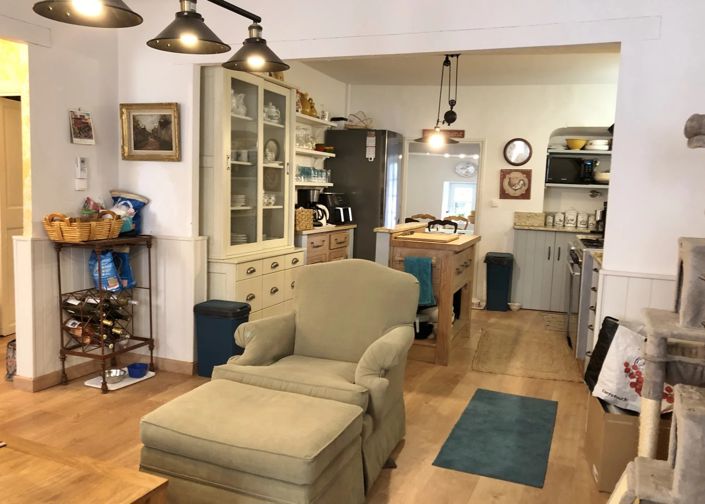 Image No.6-5 Bed House for sale