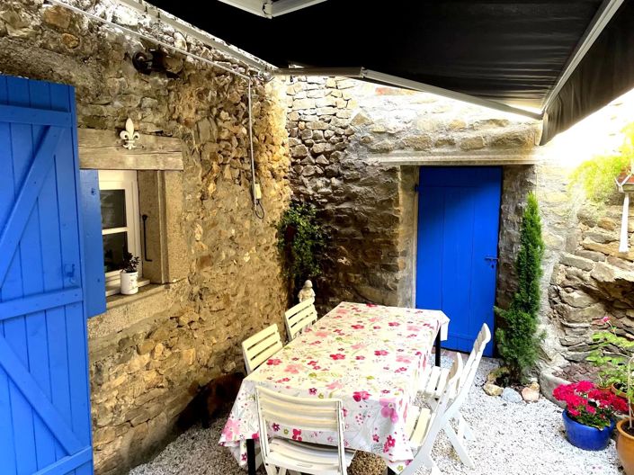 Image No.10-6 Bed House for sale