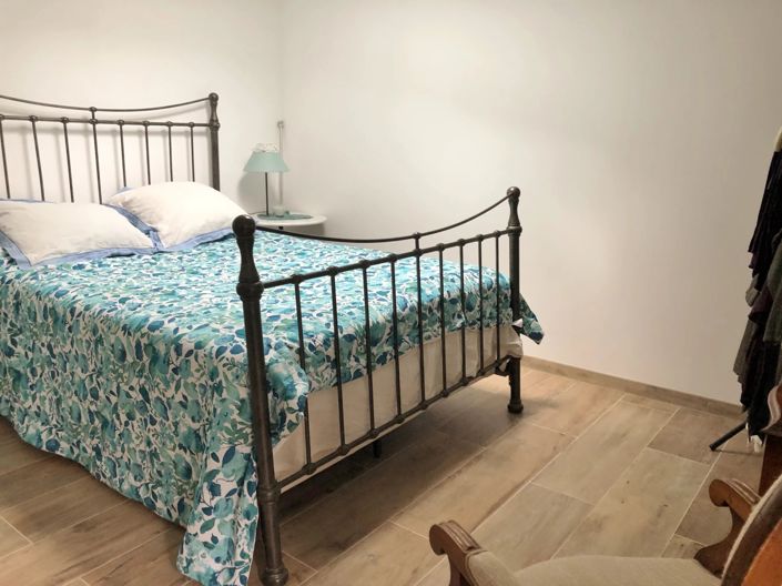 Image No.15-6 Bed House for sale