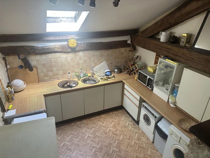 Image No.4-7 Bed Farmhouse for sale