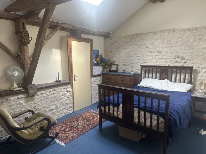 Image No.6-7 Bed Farmhouse for sale