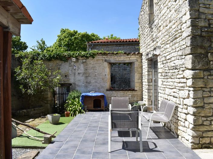 Image No.12-Maison de village de 1 chambre à vendre à Dampierre-sur-Boutonne