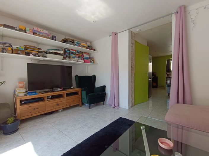 Image No.5-Maison de village de 1 chambre à vendre à Dampierre-sur-Boutonne