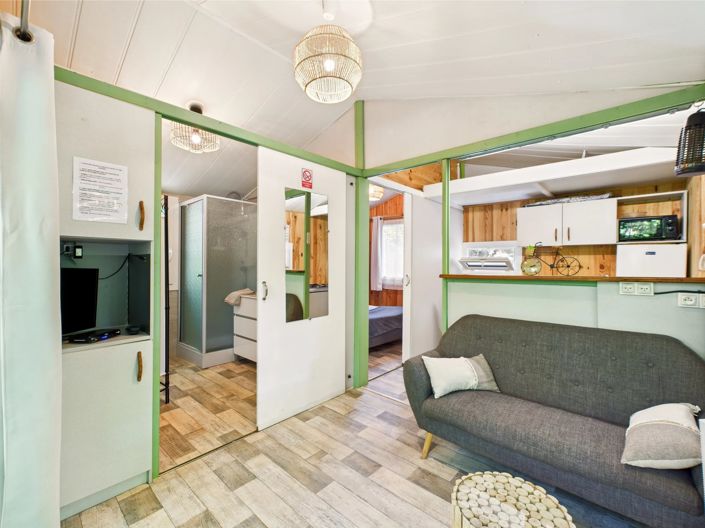 Image No.15-10 Bed House for sale