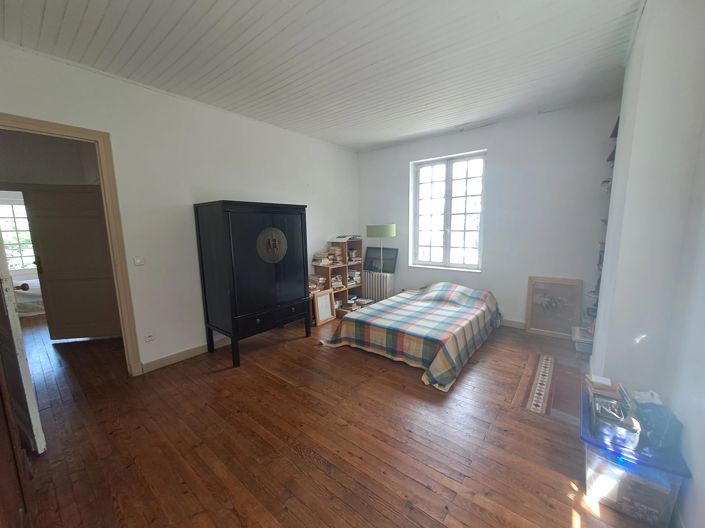 Image No.15-6 Bed House for sale