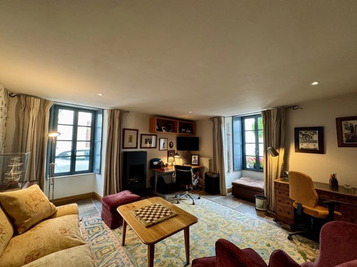 Image No.10-4 Bed Village House for sale