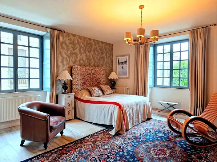 Image No.11-4 Bed Village House for sale