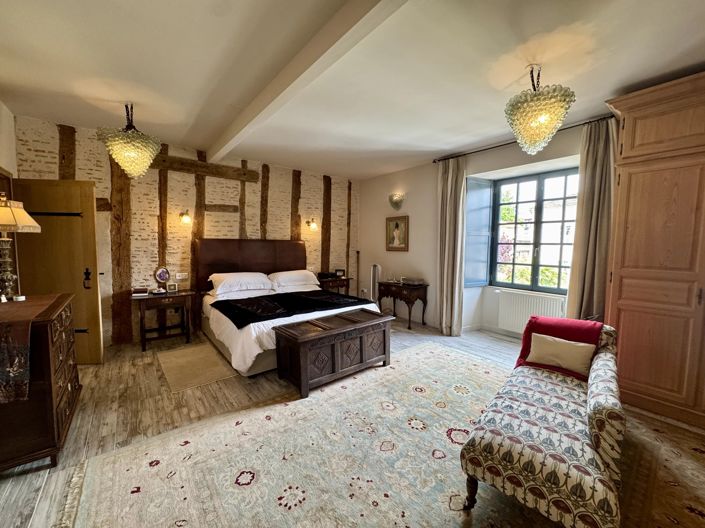 Image No.12-4 Bed Village House for sale