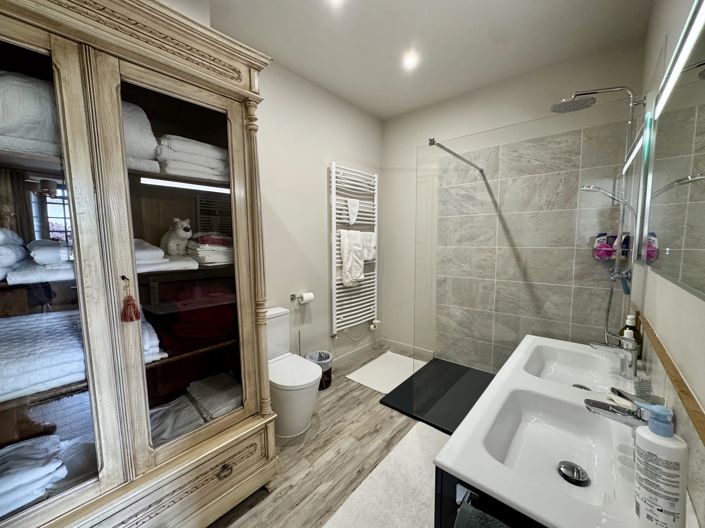 Image No.13-4 Bed Village House for sale