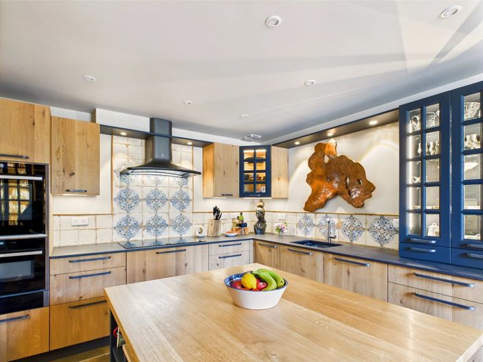 Image No.3-4 Bed Village House for sale