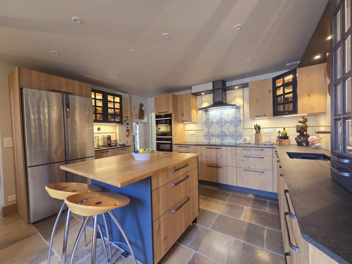 Image No.9-4 Bed Village House for sale