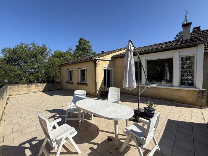 Image No.3-3 Bed House for sale