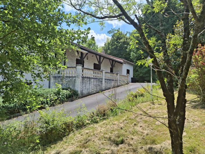 Image No.1-3 Bed House for sale