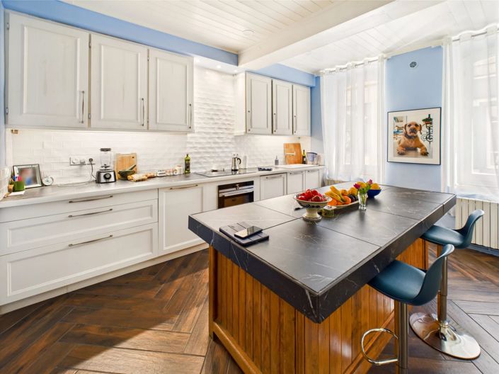 Image No.6-6 Bed House for sale