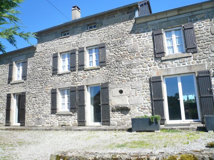 Image No.1-4 Bed Farmhouse for sale