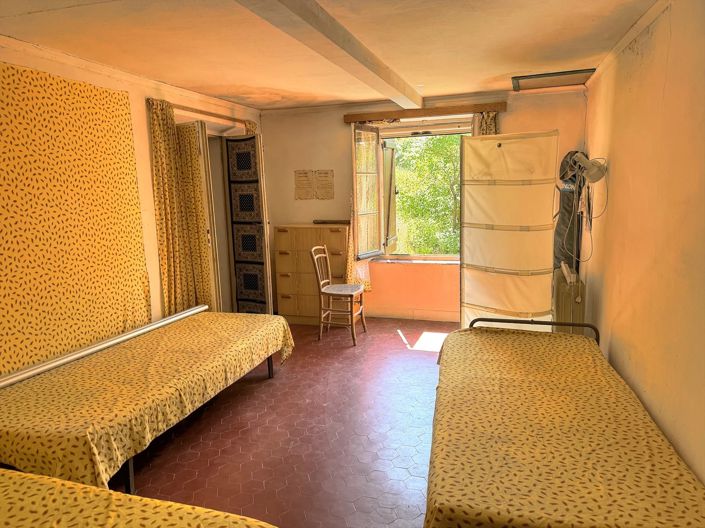 Image No.3-5 Bed House for sale