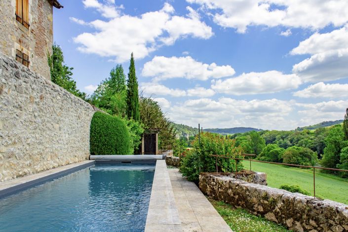 Image No.2-5 Bed House for sale