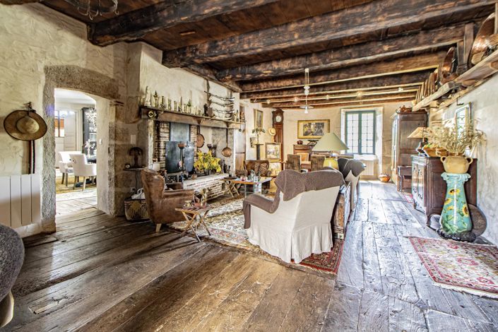 Image No.4-5 Bed House for sale