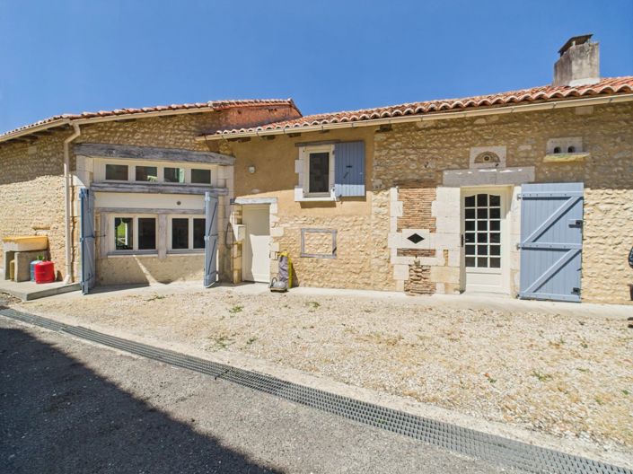 Image No.1-4 Bed House for sale