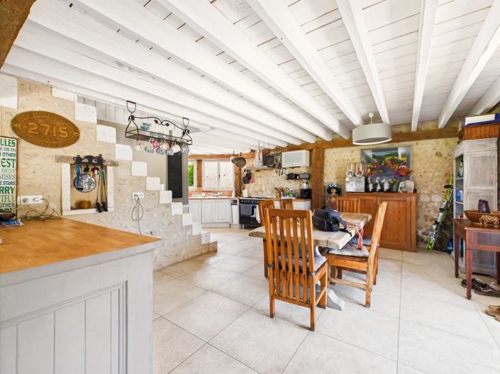 Image No.7-4 Bed House for sale