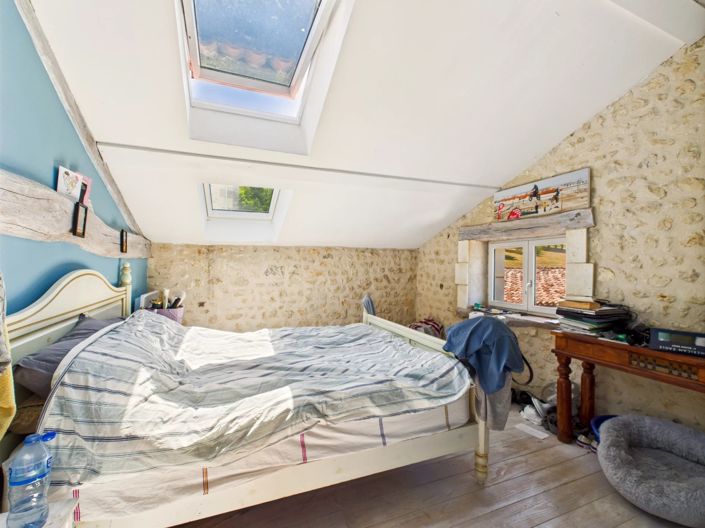 Image No.9-4 Bed House for sale