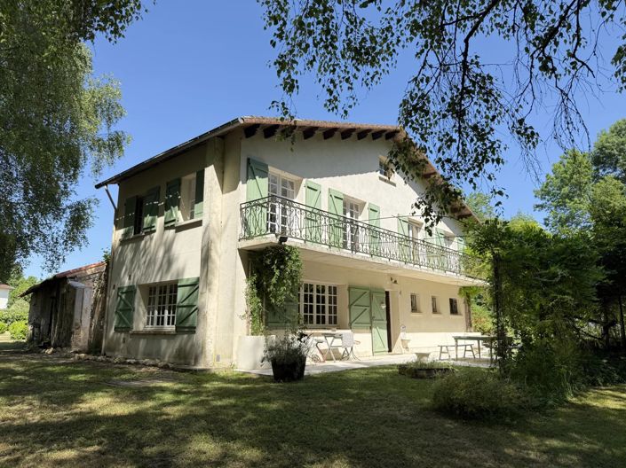 Image No.1-4 Bed Village House for sale