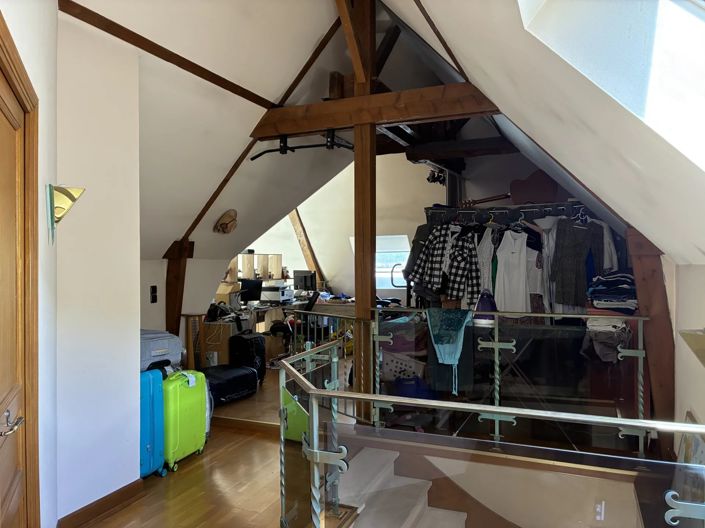 Image No.10-4 Bed House for sale