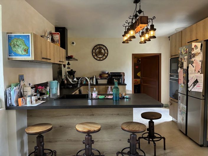 Image No.8-4 Bed House for sale