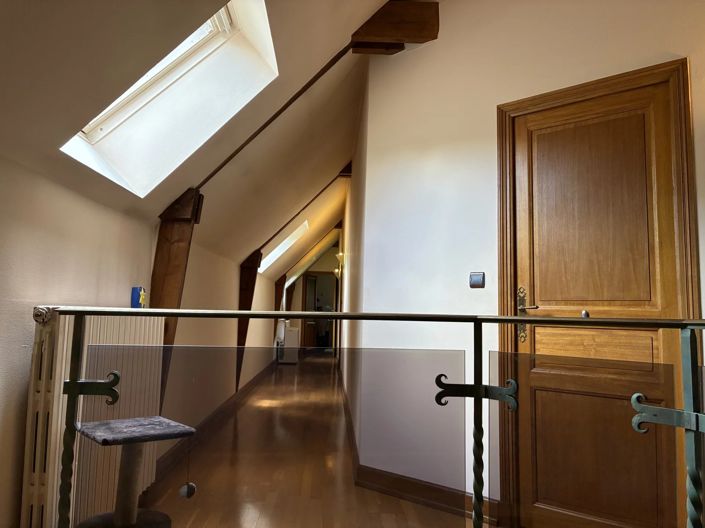 Image No.9-4 Bed House for sale