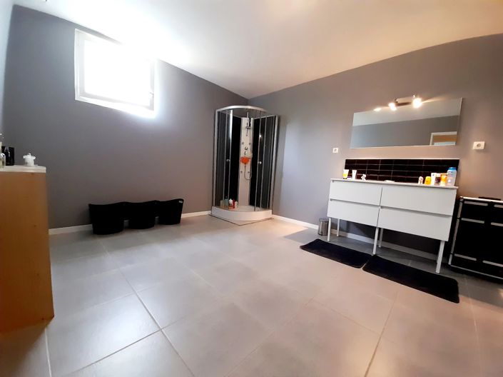 Image No.15-4 Bed Village House for sale