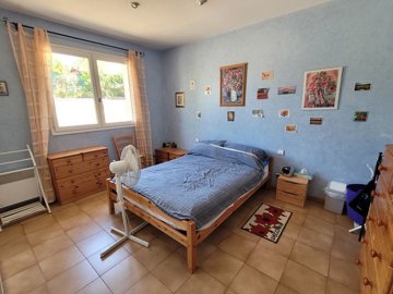aut324000egk