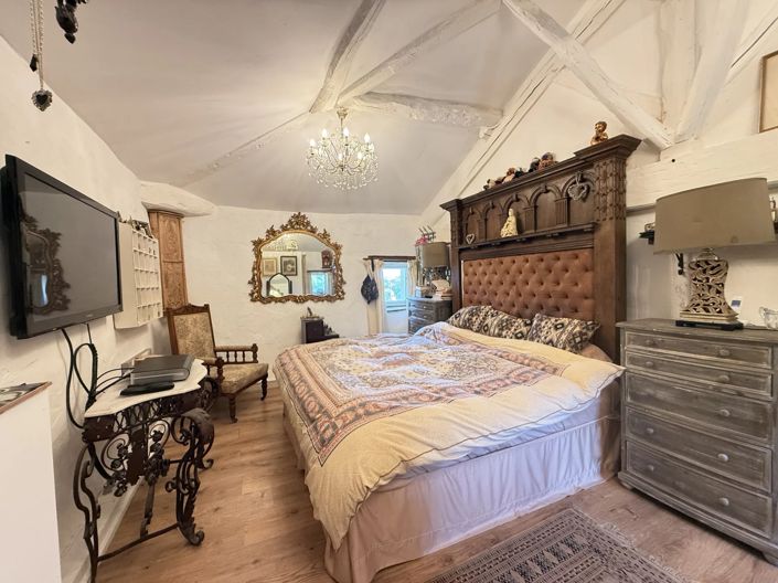 Image No.10-3 Bed House for sale