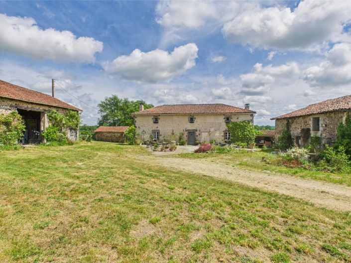 Image No.14-3 Bed House for sale