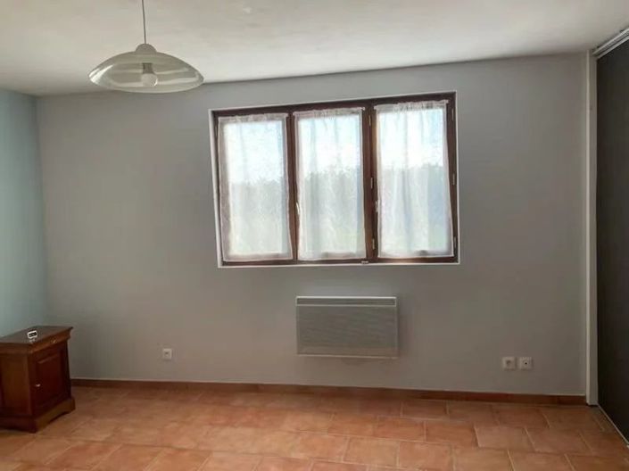 Image No.11-3 Bed House for sale