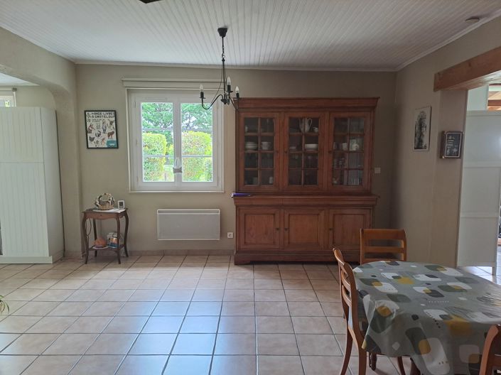 Image No.6-3 Bed House for sale