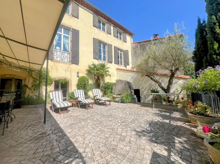 Image No.1-5 Bed House for sale