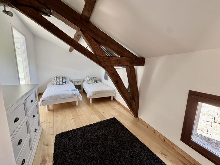 Image No.5-7 Bed House for sale