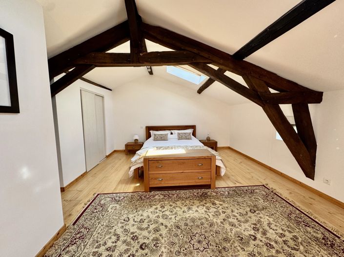 Image No.6-7 Bed House for sale