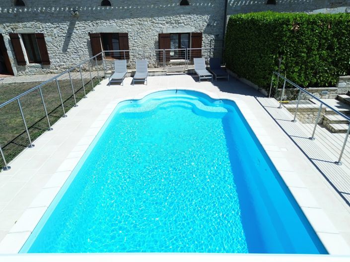 Image No.8-7 Bed House for sale