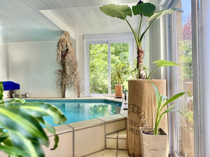 Image No.11-5 Bed House for sale