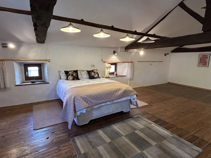 Image No.7-3 Bed Village House for sale