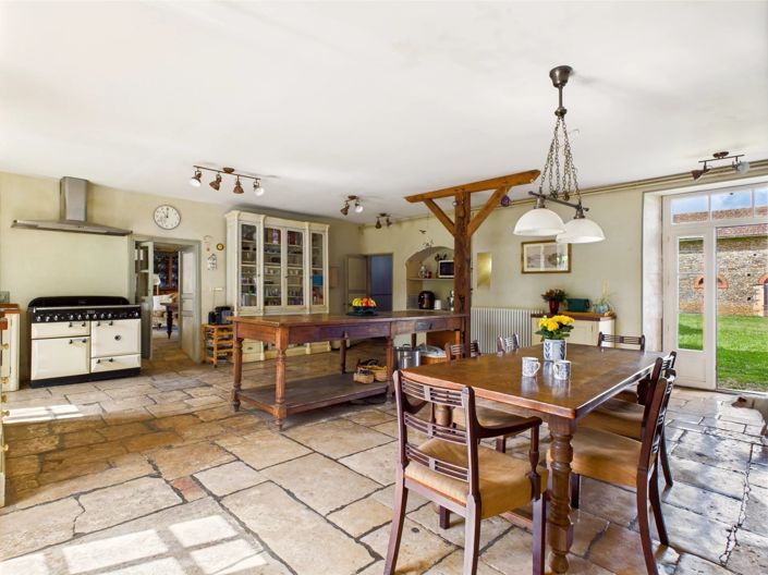 Image No.3-4 Bed Farmhouse for sale