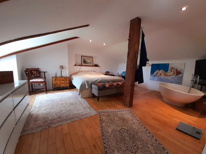 Image No.12-4 Bed Farmhouse for sale