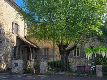 1 - Lunac, Maison