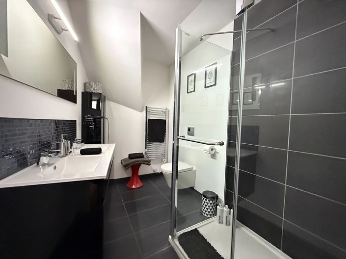 Image No.14-3 Bed Village House for sale