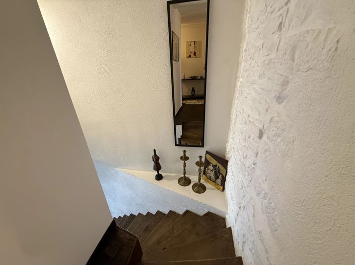 Image No.9-3 Bed Village House for sale