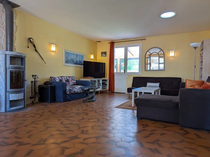 Image No.6-3 Bed Village House for sale