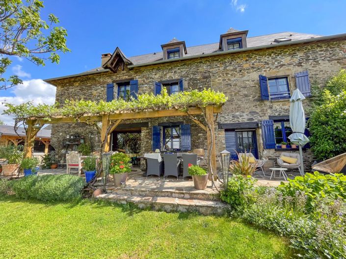 Image No.1-6 Bed House for sale